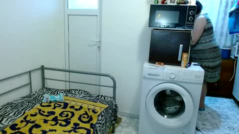 Snapshot of ridemerafsuzana chatting on December 20, 10:05 am Ridemeraf online show from December 20, 10:05 am