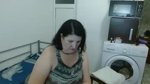 Snapshot of ridemerafsuzana chatting on January 6, 4:02 pm Ridemeraf online show from January 6, 4:02 pm