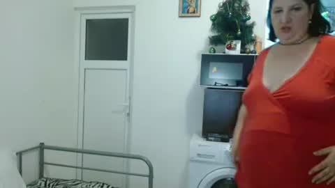 Snapshot of ridemerafsuzana chatting on January 17, 7:49 pm Ridemeraf online show from January 17, 7:49 pm