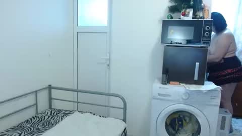 Snapshot of ridemerafsuzana chatting on January 20, 12:49 pm Ridemeraf online show from January 20, 12:49 pm