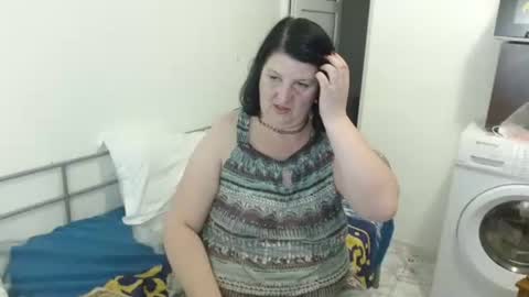 Snapshot of ridemerafsuzana chatting on January 31, 6:57 pm Ridemeraf online show from January 31, 6:57 pm