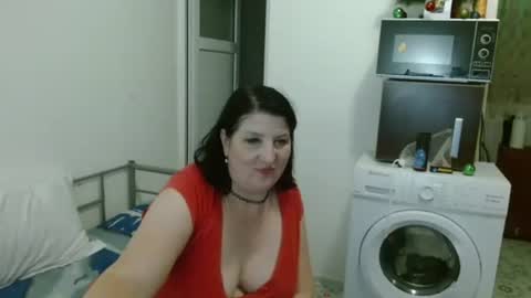 Snapshot of ridemerafsuzana chatting on February 5, 9:29 pm Ridemeraf online show from February 5, 9:29 pm