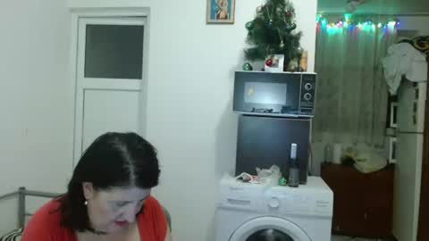 Snapshot of ridemerafsuzana chatting on February 8, 8:53 pm Ridemeraf online show from February 8, 8:53 pm