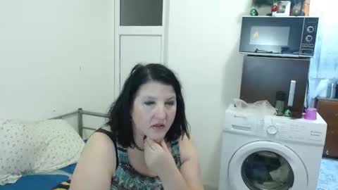 Snapshot of ridemerafsuzana chatting on February 19, 8:31 pm Ridemeraf online show from February 19, 8:31 pm