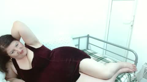 Snapshot of ridemerafsuzana chatting on October 15, 9:42 am Ridemeraf online show from October 15, 9:42 am