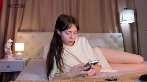 Snapshot of rihanna_walker chatting on October 18, 1:30 am rihanna_walker online show from October 18, 1:30 am