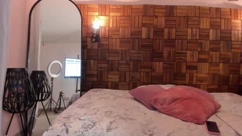 Sara online show from January 10, 10:06 am