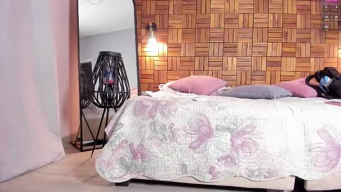 Sara online show from February 27, 10:15 am