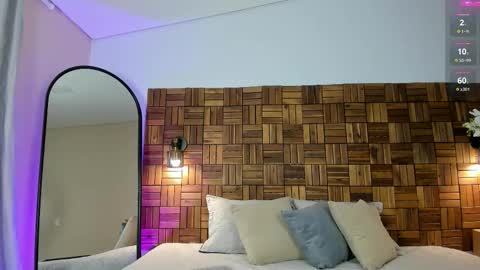 Sara online show from November 10, 10:03 am