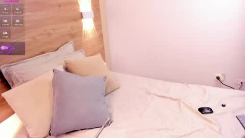 Sara online show from April 22, 10:06 am