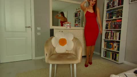 RihannaRichardson online show from April 18, 7:07 pm