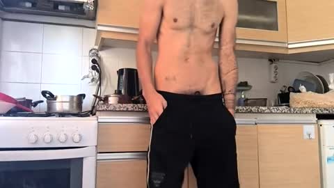 riia362963 online show from November 25, 8:25 am