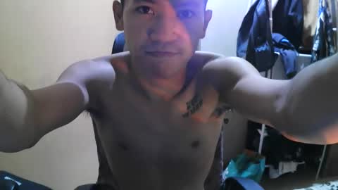 riiichie12 online show from November 3, 6:31 pm