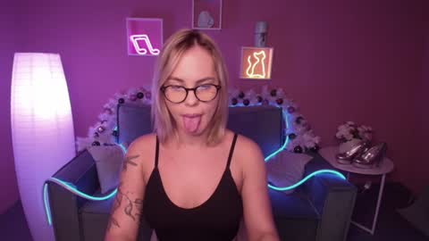 Rika online show from December 21, 6:52 am