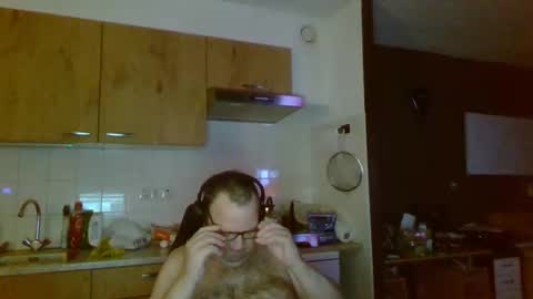 Snapshot of rikkerd55 chatting on November 11, 1:27 am rikkerd55 online show from November 11, 1:27 am