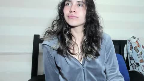 Snapshot of riley_colors chatting on November 13, 5:56 pm Riley online show from November 13, 5:56 pm