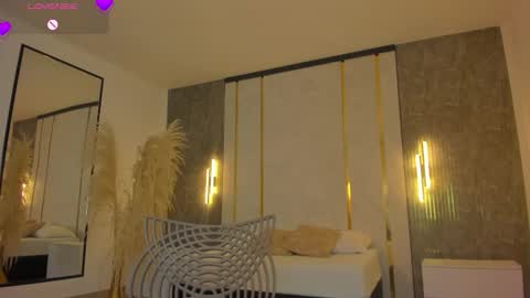 Riley Sierra online show from September 16, 12:50 pm