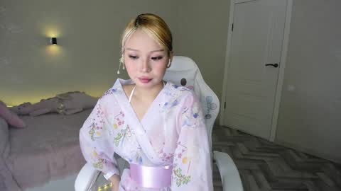 Snapshot of rileymee chatting on January 20, 7:46 pm rileymee online show from January 20, 7:46 pm