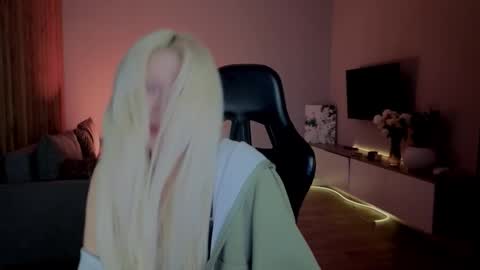 rileymee online show from January 14, 3:12 am