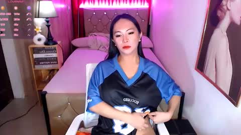 Riley online show from December 5, 1:17 pm