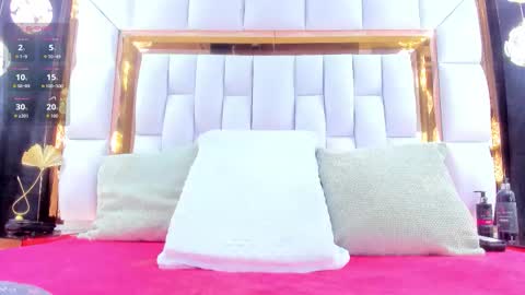 Riley online show from November 15, 11:40 am