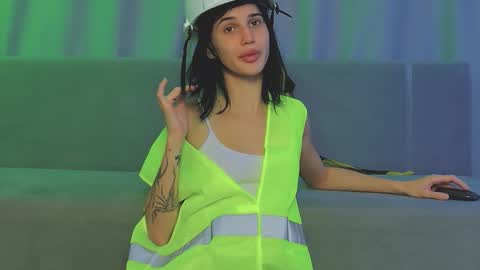 Snapshot of rinacain chatting on October 22, 1:17 am RINA online show from October 22, 1:17 am