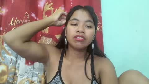 Snapshot of rinah856024 chatting on March 2, 10:24 am rinah856024 online show from March 2, 10:24 am