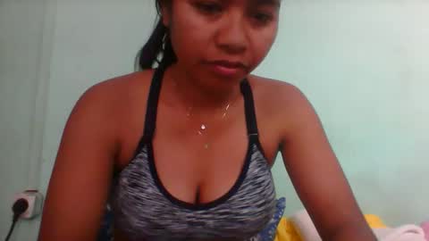 Snapshot of rinah856024 chatting on November 21, 9:52 am rinah856024 online show from November 21, 9:52 am