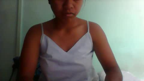 Snapshot of rinah856024 chatting on December 5, 2:42 am rinah856024 online show from December 5, 2:42 am