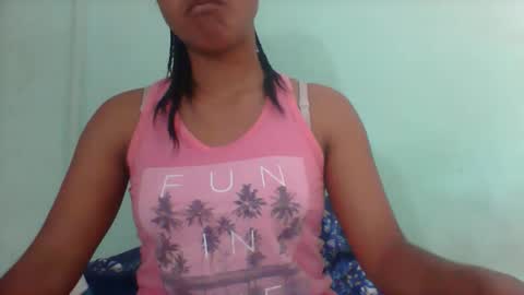 Snapshot of rinah856024 chatting on December 5, 3:41 pm rinah856024 online show from December 5, 3:41 pm