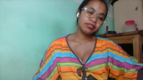 Snapshot of rinah856024 chatting on May 27, 4:59 pm rinah856024 online show from May 27, 4:59 pm