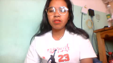 Snapshot of rinah856024 chatting on June 29, 5:14 am rinah856024 online show from June 29, 5:14 am
