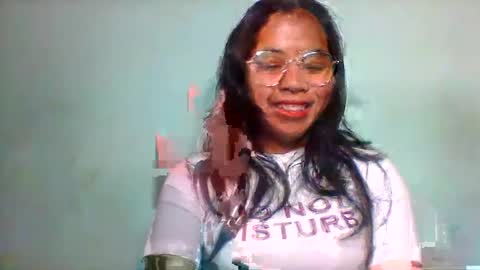 Snapshot of rinah856024 chatting on July 27, 3:52 pm rinah856024 online show from July 27, 3:52 pm
