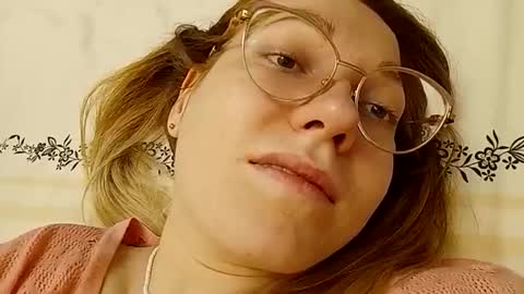 RinettaWilss online show from December 12, 12:59 am