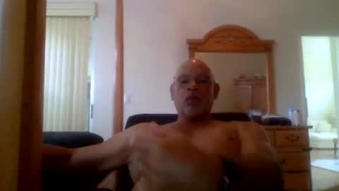 Snapshot of rionel chatting on February 5, 8:14 pm RioNel online show from February 5, 8:14 pm