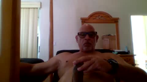 Snapshot of rionel chatting on March 5, 8:53 pm RioNel online show from March 5, 8:53 pm