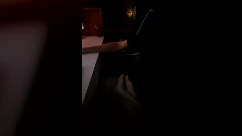 ElJames online show from February 24, 4:16 pm