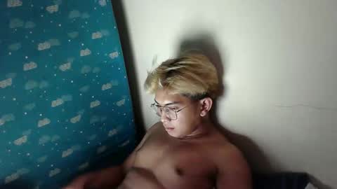 Snapshot of ririhoee chatting on March 22, 8:56 pm ririhoee online show from March 22, 8:56 pm