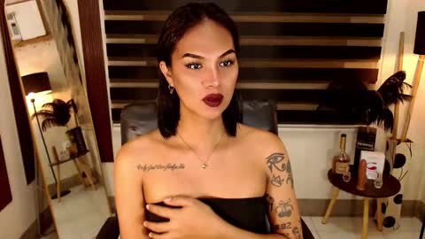 riri online show from November 29, 10:07 am