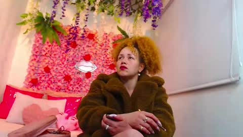 Risitos De Oro online show from October 17, 3:10 am