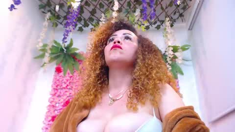 Risitos De Oro online show from May 15, 11:23 pm