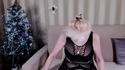 rita_farell online show from January 7, 9:06 pm