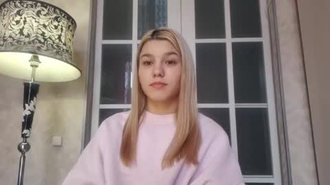 Amelia online show from March 10, 11:37 am