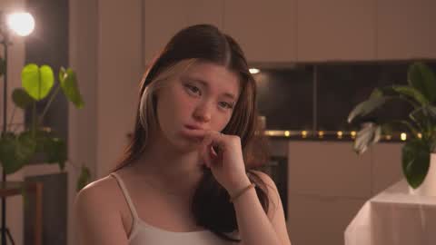 Akemi online show from February 9, 4:11 pm