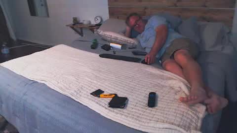 rjkelly6892 online show from April 20, 3:42 am