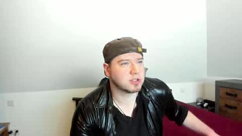 rlplover9 online show from December 24, 5:23 pm