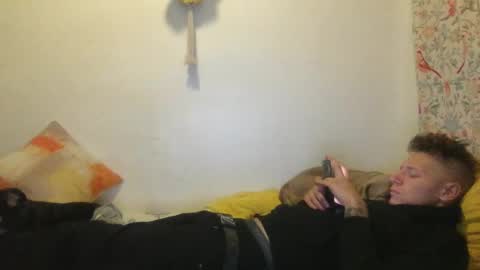 RoastingCorn online show from March 11, 7:04 am