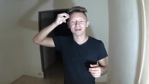 RoastingCorn online show from October 12, 9:41 am