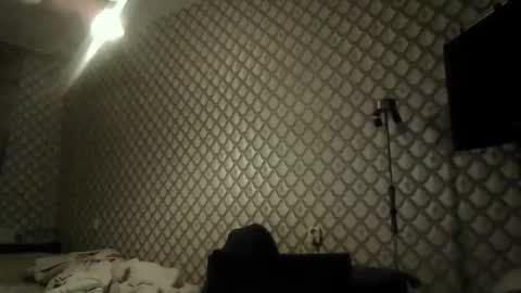 rob18997 online show from November 28, 4:15 am