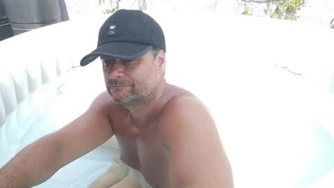 Snapshot of rob28101 chatting on July 10, 11:35 am rob online show from July 10, 11:35 am